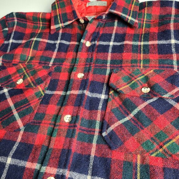 Vtg 80's Outdoor Exchange Button Down Shirt Medium Red Plaid Flannel Long Sleeve - Picture 2 of 8